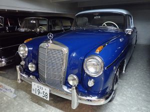 コレクターズ アイテムとなる名車です / メルセデス ベンツ 220SE