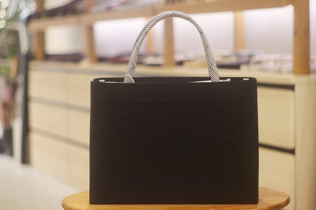 手提げバッグ 正絹×組紐 トートバッグ 和装バッグ 福岡市南区の呉服店