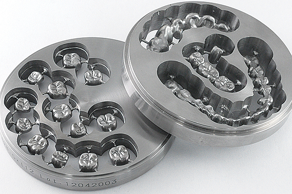 エクスマイル EXM-5S」製品の特長：歯科用5軸ミリングマシン・デンタル