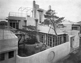 神奈川県立近代美術館:開催中の展覧会＞建築と暮らしの手作りモダン