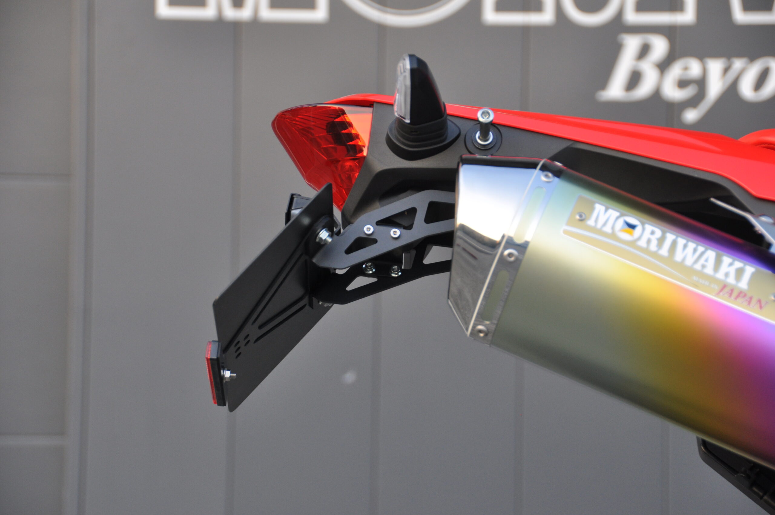 製品案内] '23 CRF250L/Rally MX SlipOn Exhaust – モリワキ