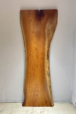 天然木 東京 新宿 東五軒町展示 モンキーポット材 一枚板 テーブル用天