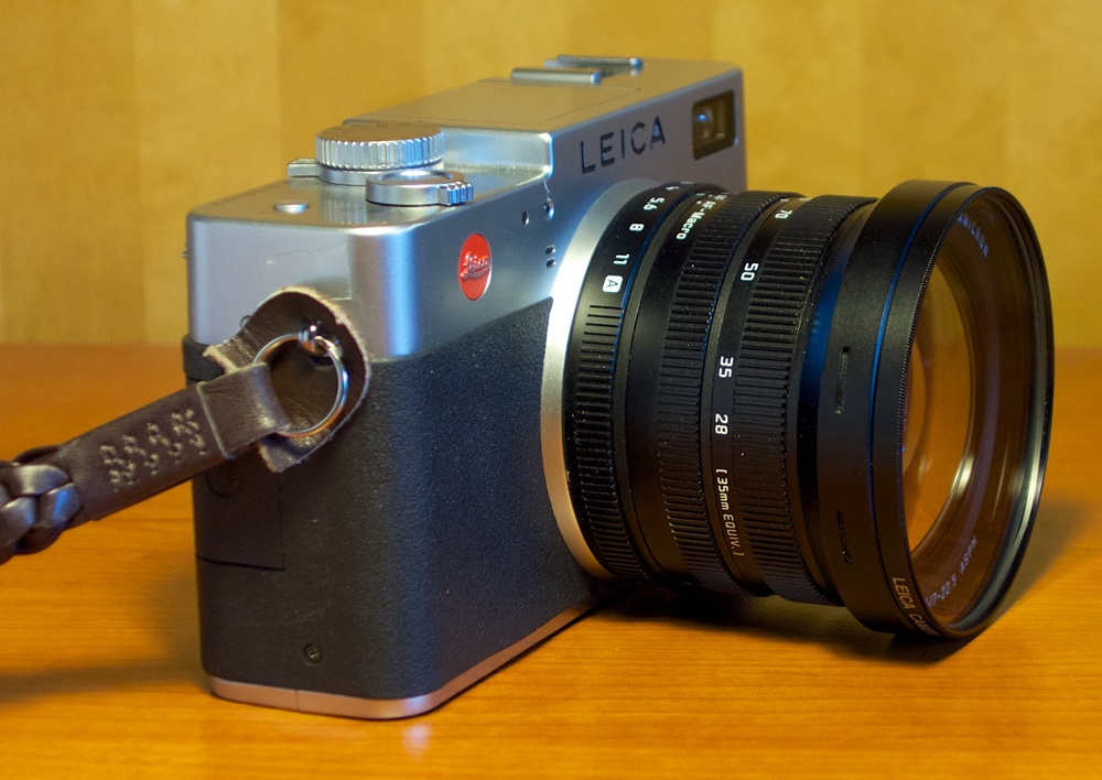 Leica Digilux 2: Blast from the past, still blasting - Macfilos