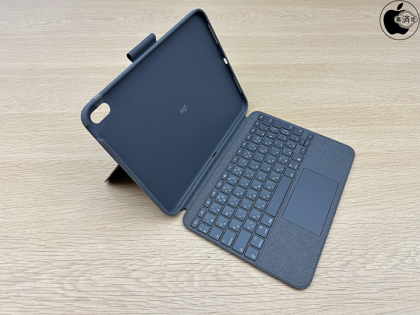 Apple Store、ロジクールのiPad (第10世代)用トラックパッド付き