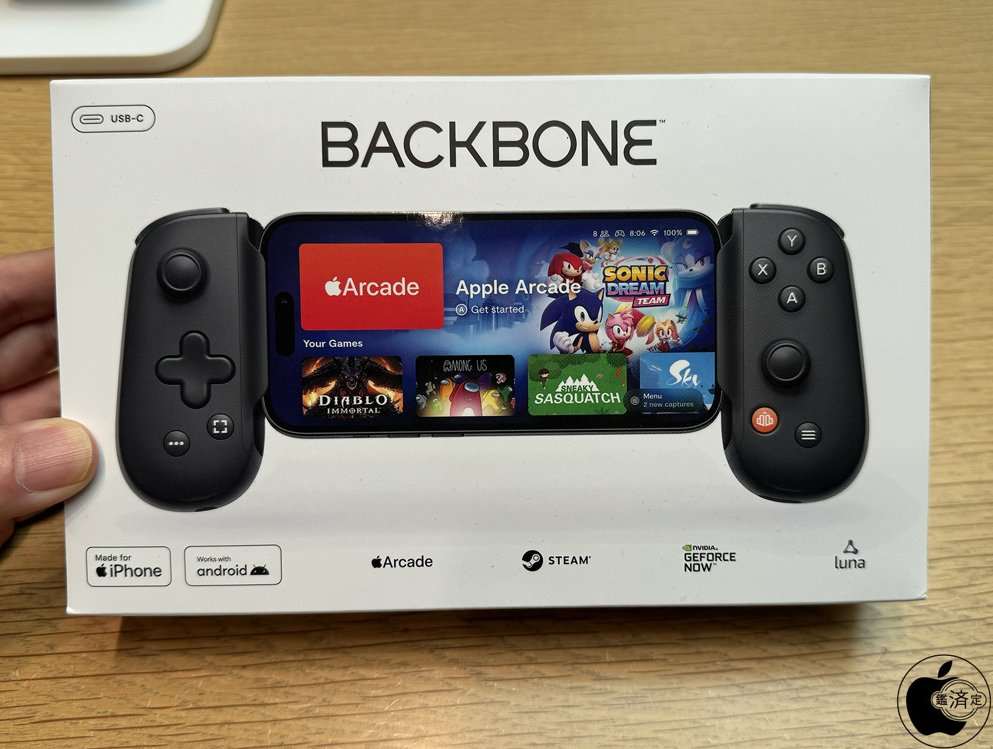 Apple Store、BackboneのiPhone 15シリーズ対応USB-C接続ゲーム