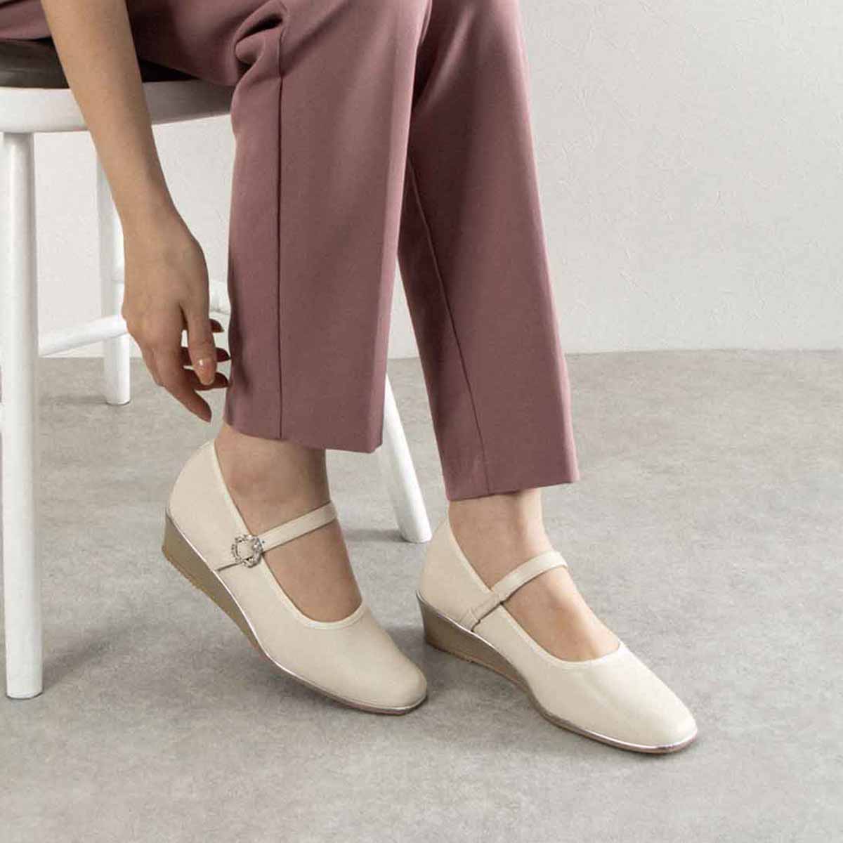 テーン tehen 柔らかアッパーのビジューバックル メリージェーン