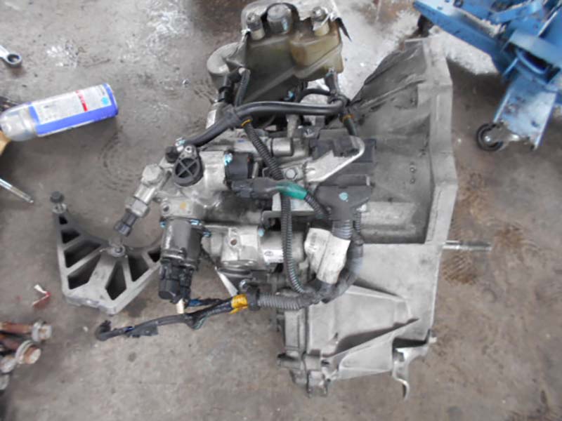 アバルト595ミッション修理 | アルファロメオ専門店 マジック