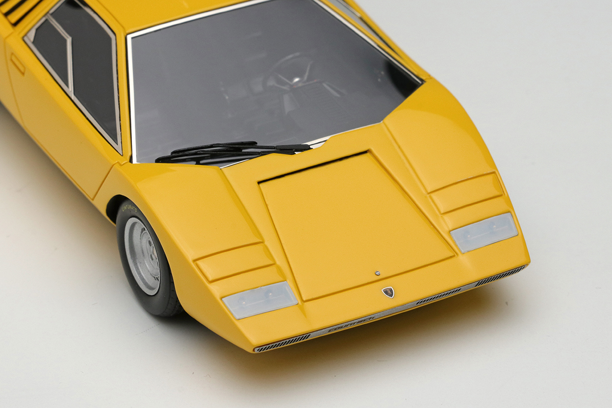 Make Up Co., Ltd. / Lamborghini Countach LP500 Bertone 1971