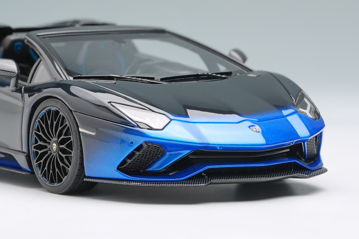 Make Up Co., Ltd. / Lamborghini Aventador S Roadster 50th