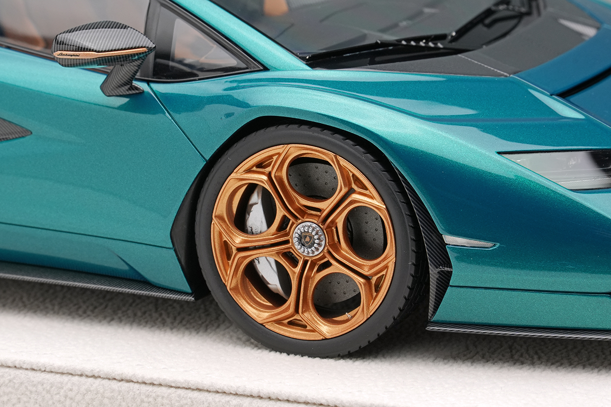 Make Up Co., Ltd. / Lamborghini Countach LPI 800-4 2022