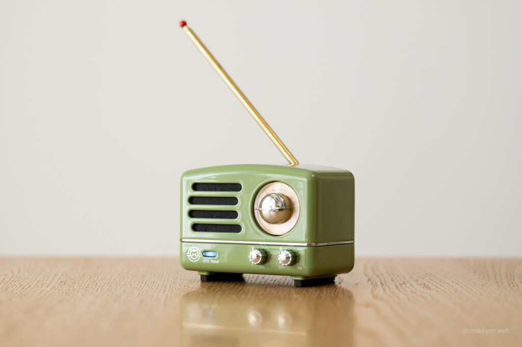 手のひらサイズのスピーカー！FMラジオも聴ける、MUZEN OTR Metal 携帯