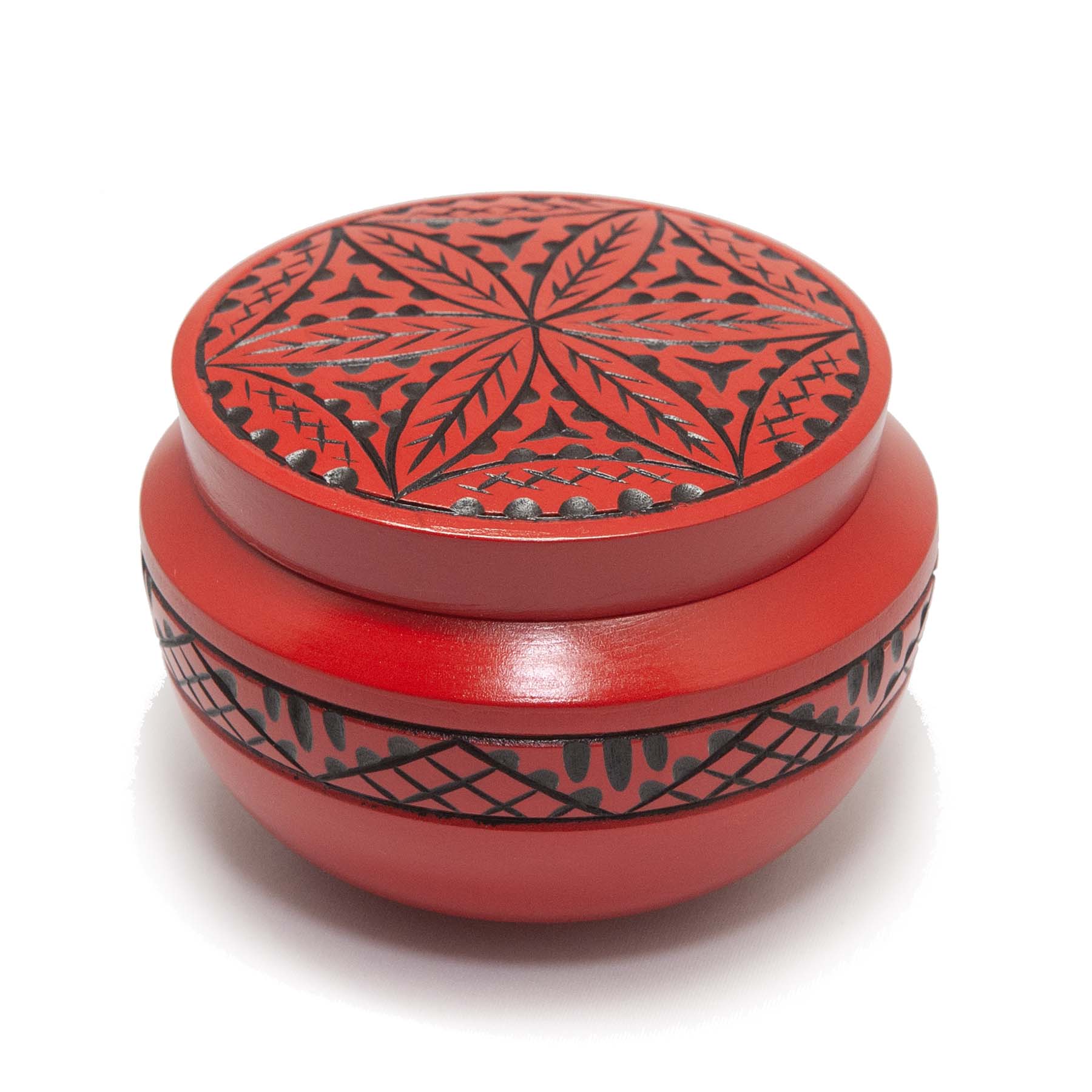 ボンボニエール（赤）白樺材 | ギャラリーまきの 信州の木製品と美術