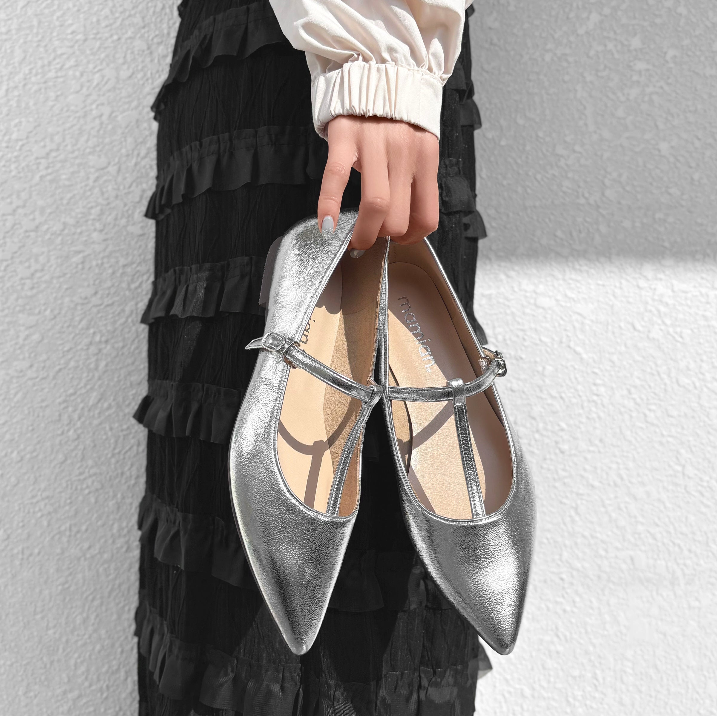 2026SS：Tストラップ フラットシューズ（4796）シルバー – mamian