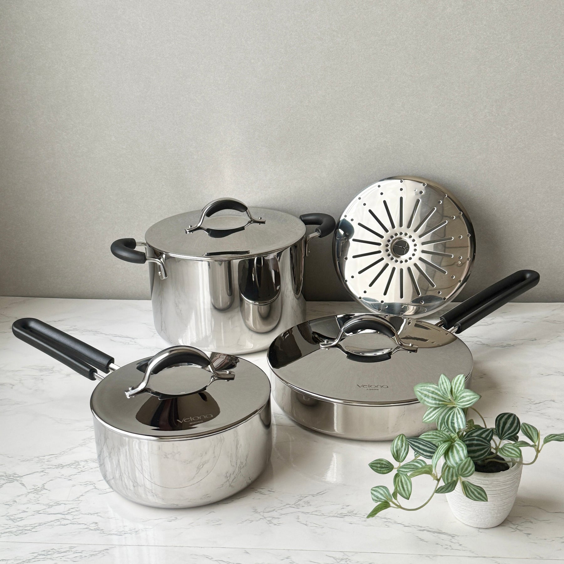 F-SET_image_square_1800x1800.