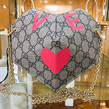 買取】店頭でグッチ バレンタインデー ミニショルダーバックを買取り