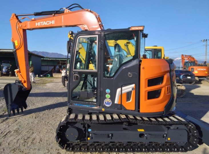 日立油圧ショベル 「ZX75US-7」 新車納車させていただきました