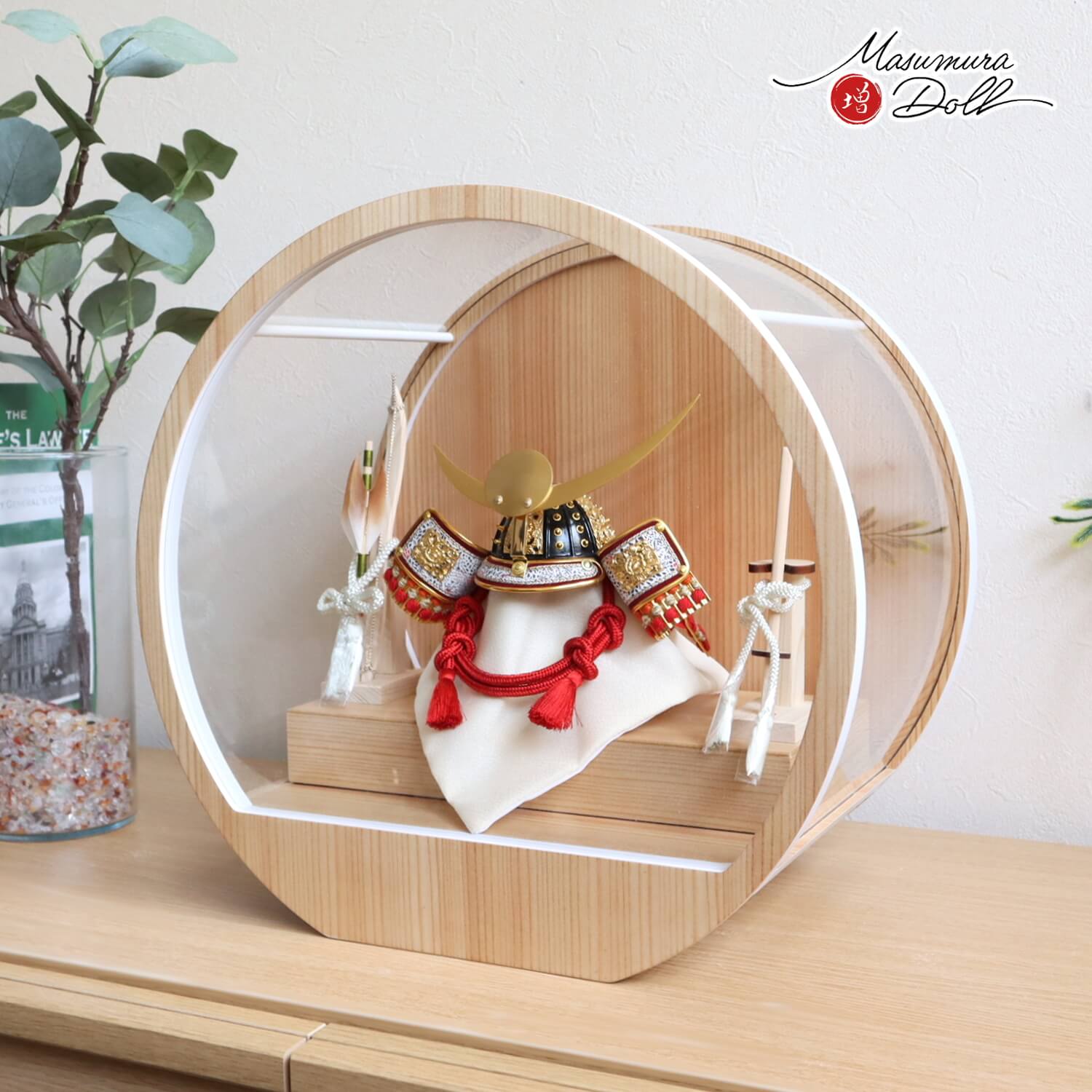 真作】掛軸 太刀兜 武具と太刀の雅趣 武者飾り 勇壮絵 共箱入 U104 五