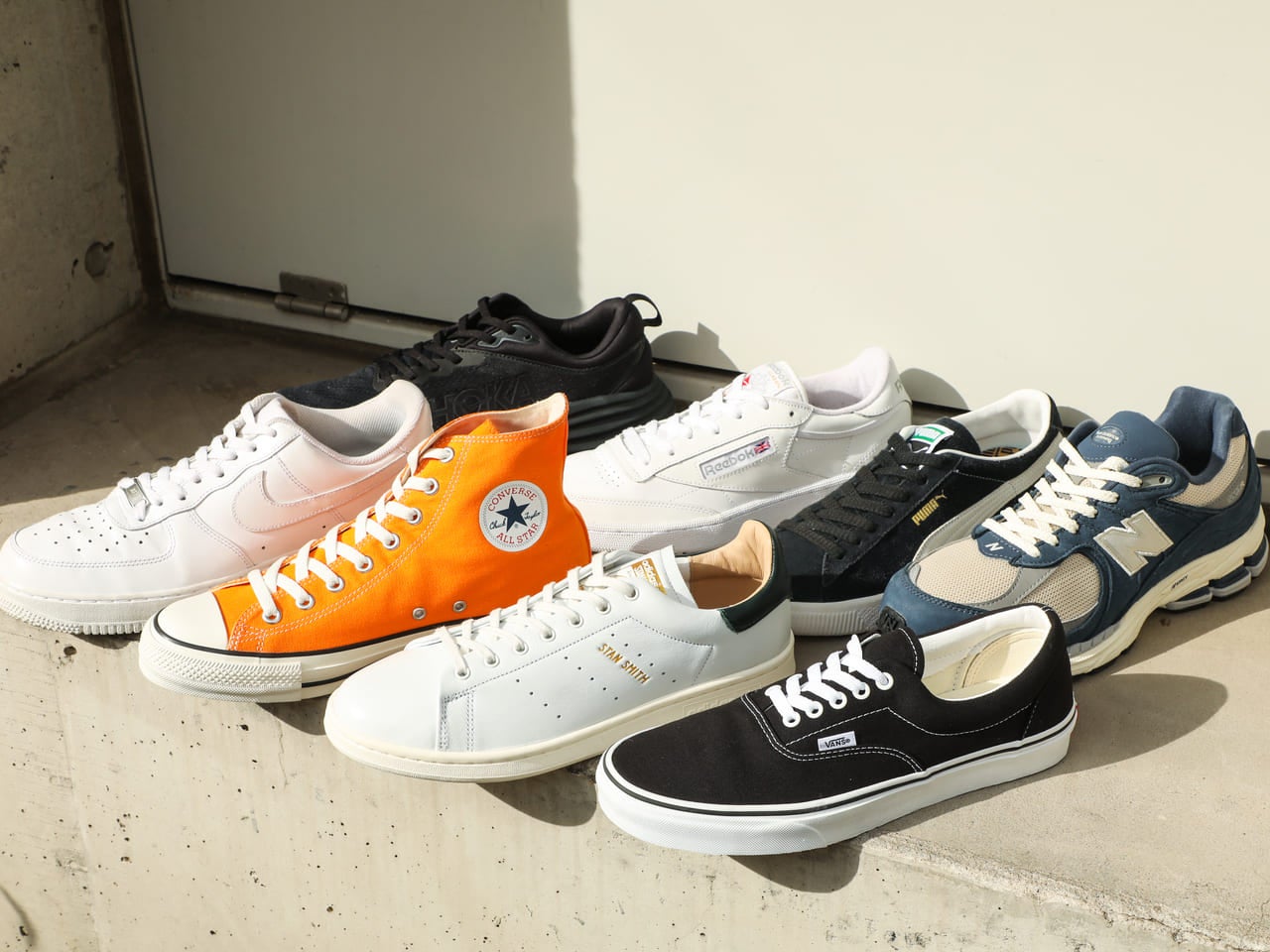 アディダス「スタンスミス」、ナイキ「エア フォース1