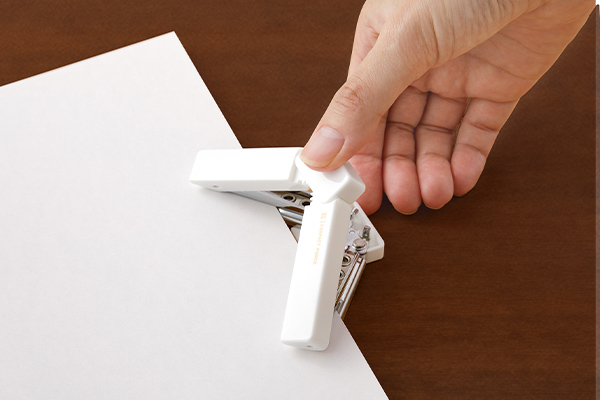 XS コンパクトパンチ えんじ（35546006）オンラインストア