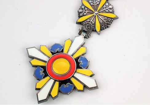 満州国 勲六位景雲章 買取参考価格 ｜くじら堂