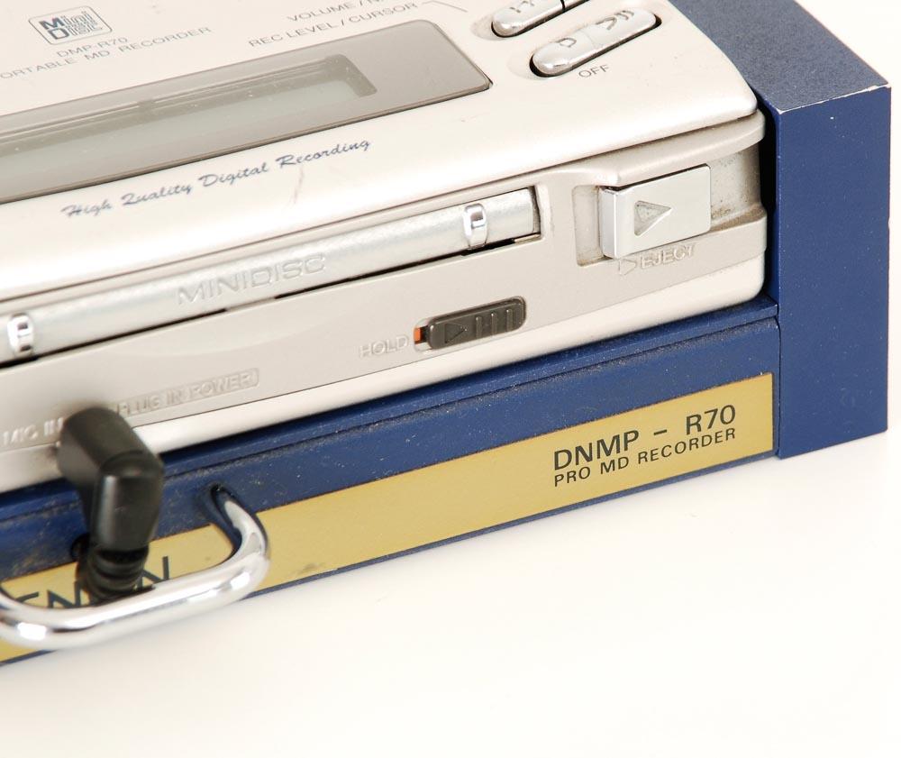 Denon DMP-R70 [MiniDisc Wiki]