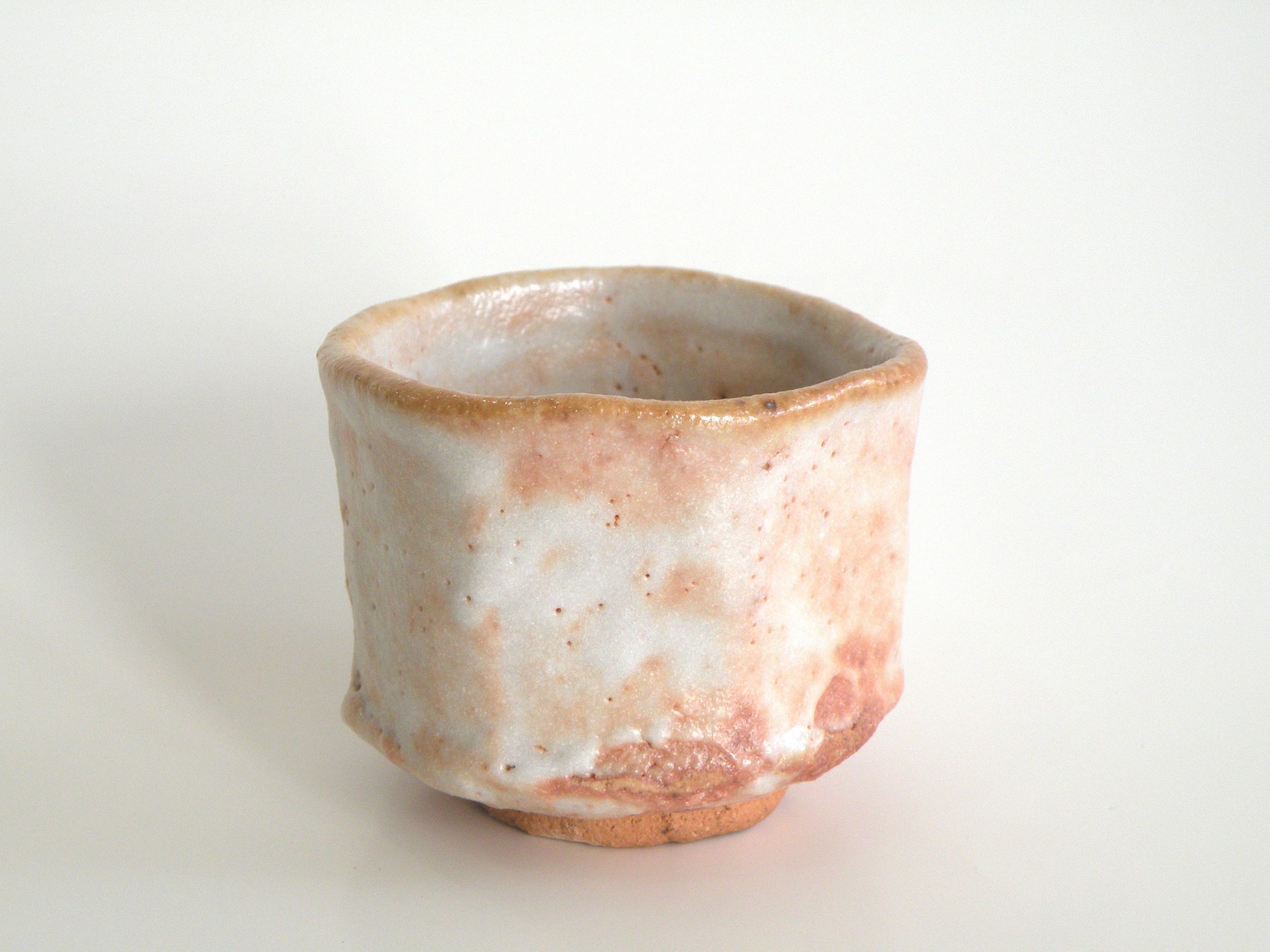 美濃焼伝統工芸品協同組合 | 志野ぐい呑 木箱