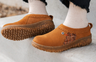 Women's Sheepskin Ankle Boot | Minnetonka