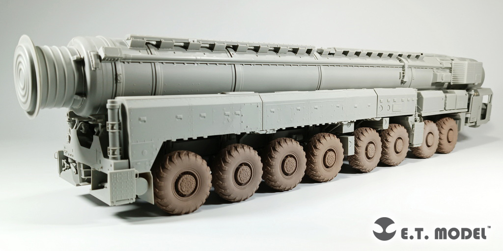 E.T.MODEL[P35-114]1/35 現用 ロシア RS-12M 大陸間弾道ミサイル