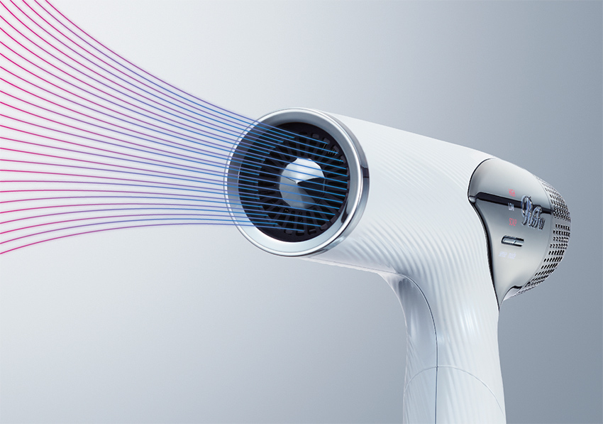 プロの技と仕上がりを叶える「ReFa BEAUTECH DRYER SMART（リファ