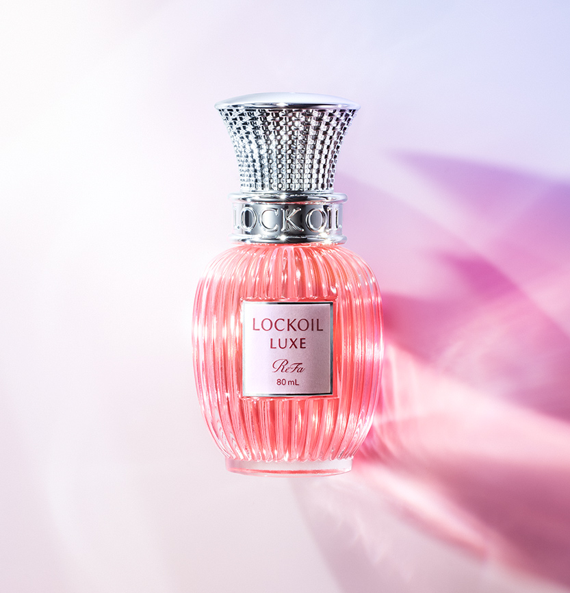 MTG独自開発の​ツバキラクトン※配合。「ReFa LOCK OIL LUXE（リファ