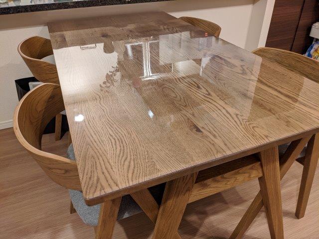 ウニコ・アディ【800×1500】に透明テーブルマットを敷いてみて | 透明