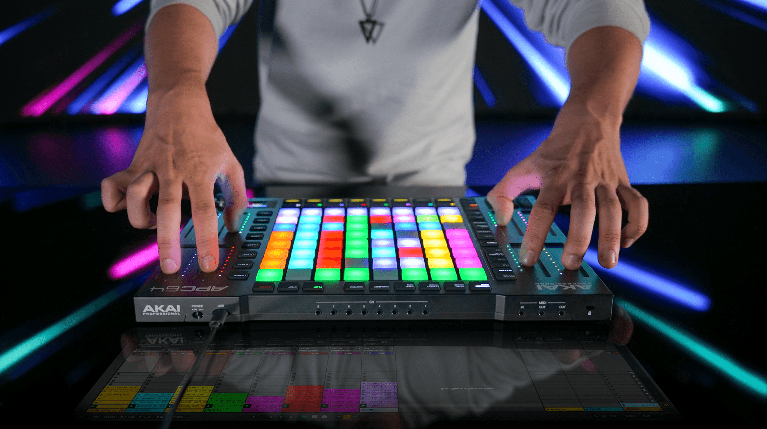 AKAI MIDI Pack Pro APC 64 and APC Mini MK2 + Compact Stand - Music