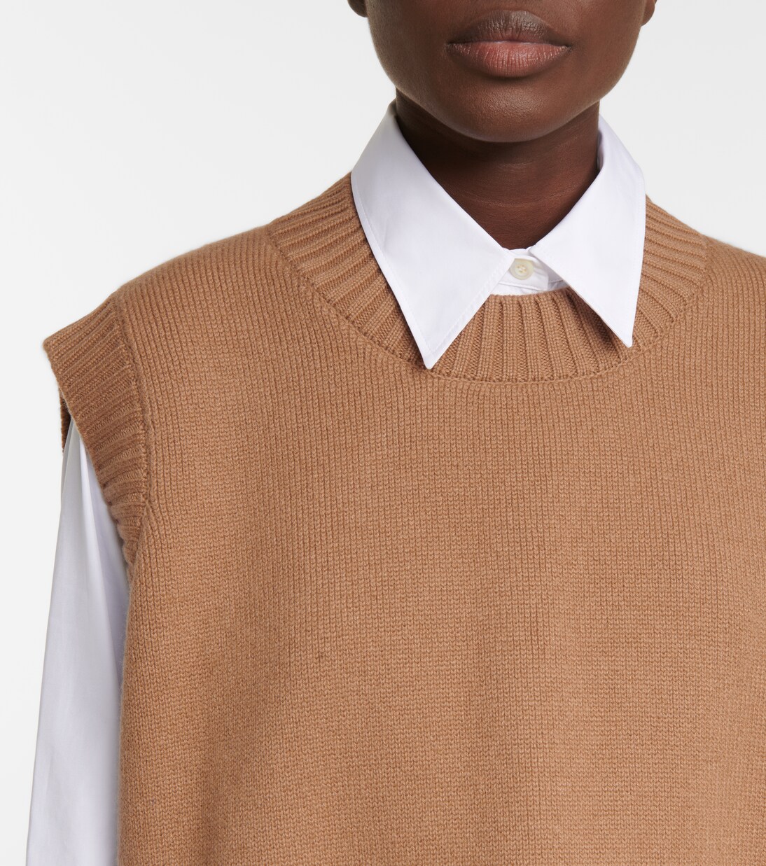 Cashmere sweater vest in beige - Prada | Mytheresa