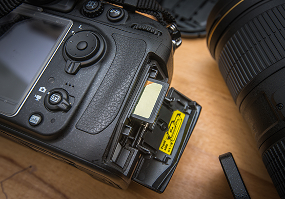 デジタル一眼レフに最適なメモリーカードの選び方は？ | フォトブック