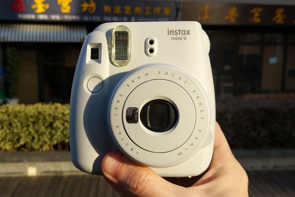 FujiFilm Instax Mini 9 Camera And Film Review - My Favourite Lens