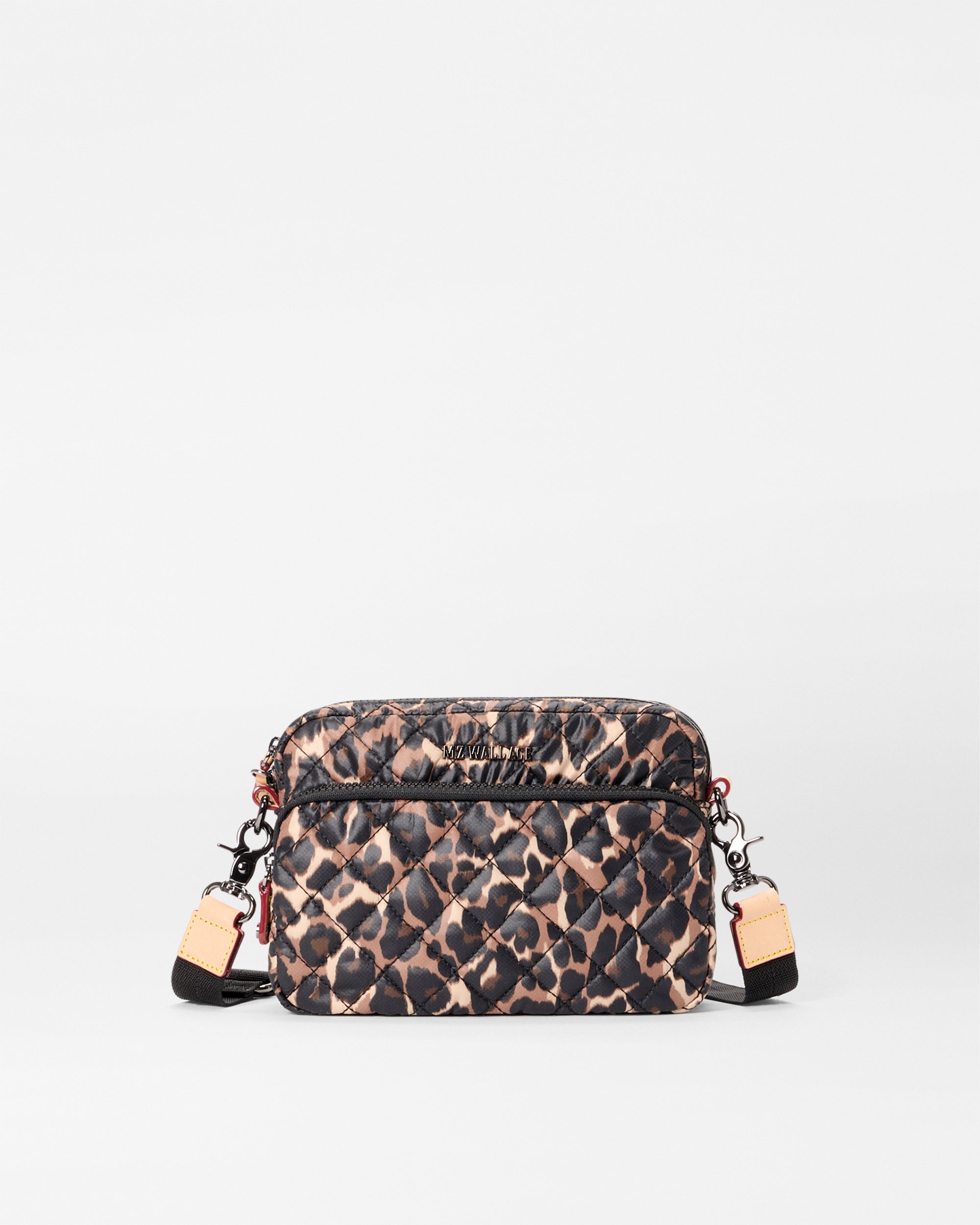 1538X2131_leopard_small_metro_