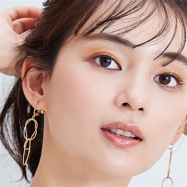 スキンファンデーション シアー(01：ライトベージュ): シリーズから