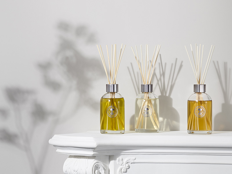 はじまる、香る暮らし | ニールズヤード レメディーズ 公式オンライン