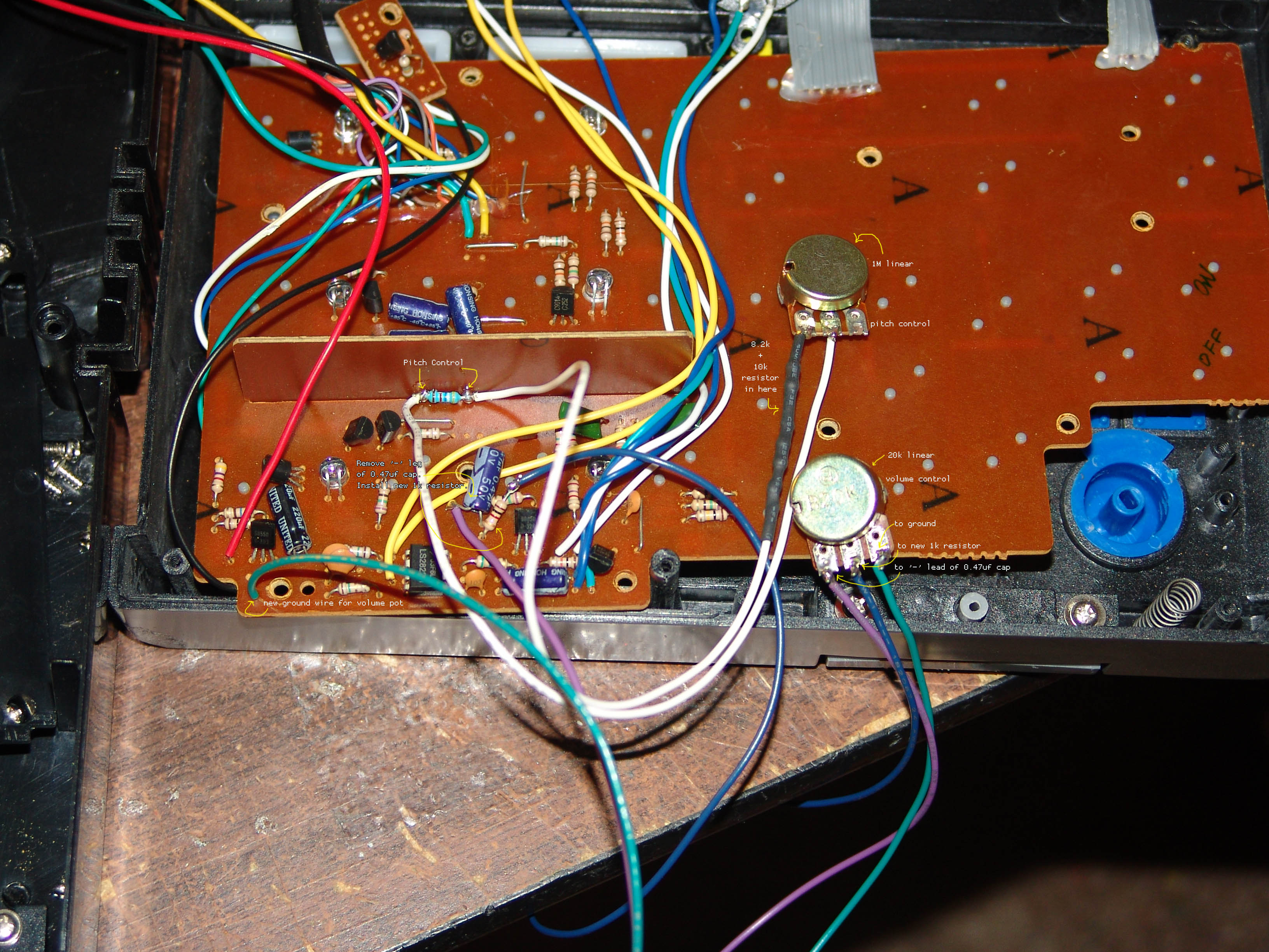 Circuit bending a Mix Me DJ – Negatron Blog