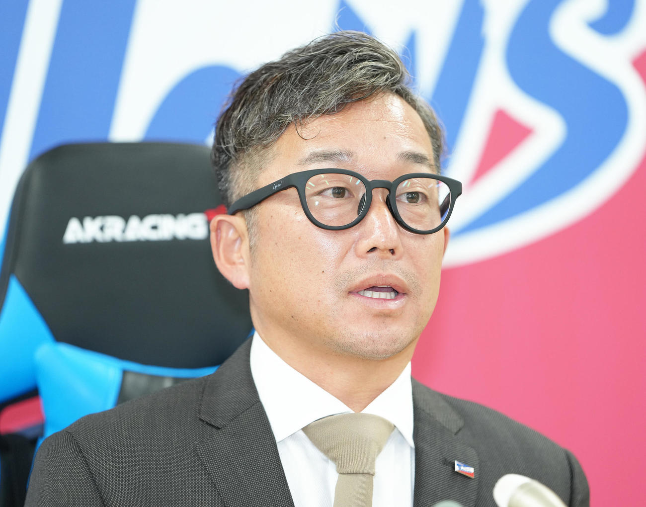 ヤクルト】石川雅規が減額制限超える2750万円減の4000万円「200勝