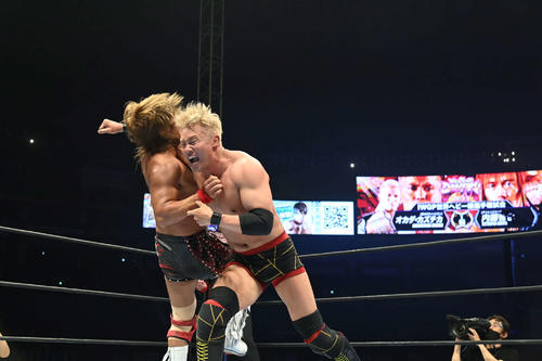 新日本】オカダ・カズチカが内藤哲也破り、IWGP世界ヘビーV4