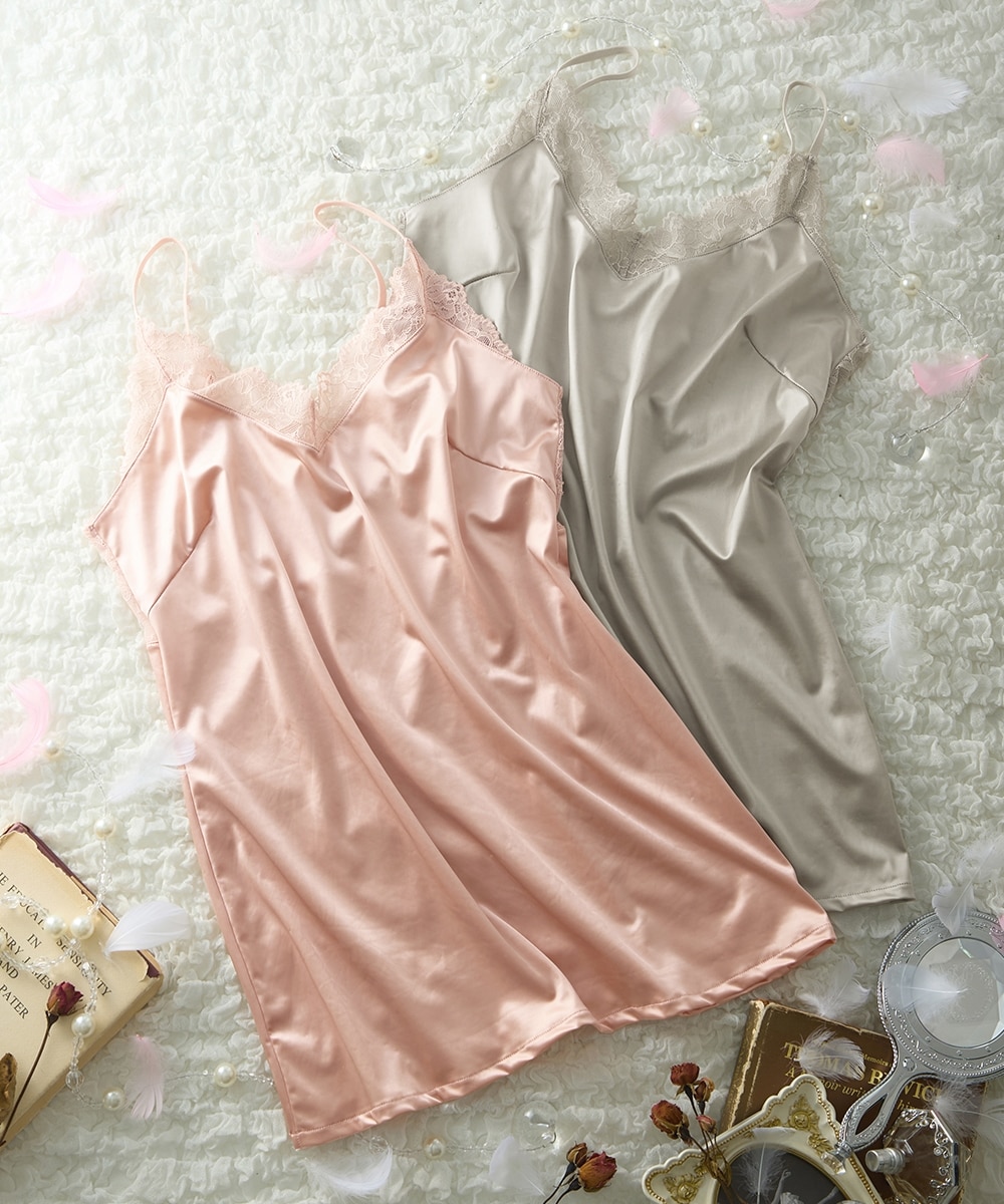 超美品【machatt】ピンクサテンキャミソール machatt ピンクサテン