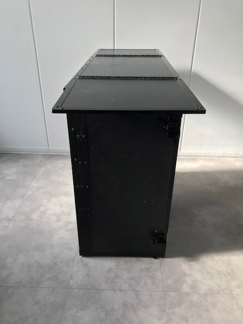 DJテーブル　折り畳み ODYSSEY 【FZF5437T】 ポータブル　ブース ODYSSY - 折り畳みDJ TABLE（FZF5437TBL） > DJ機材｜サウンドクルー