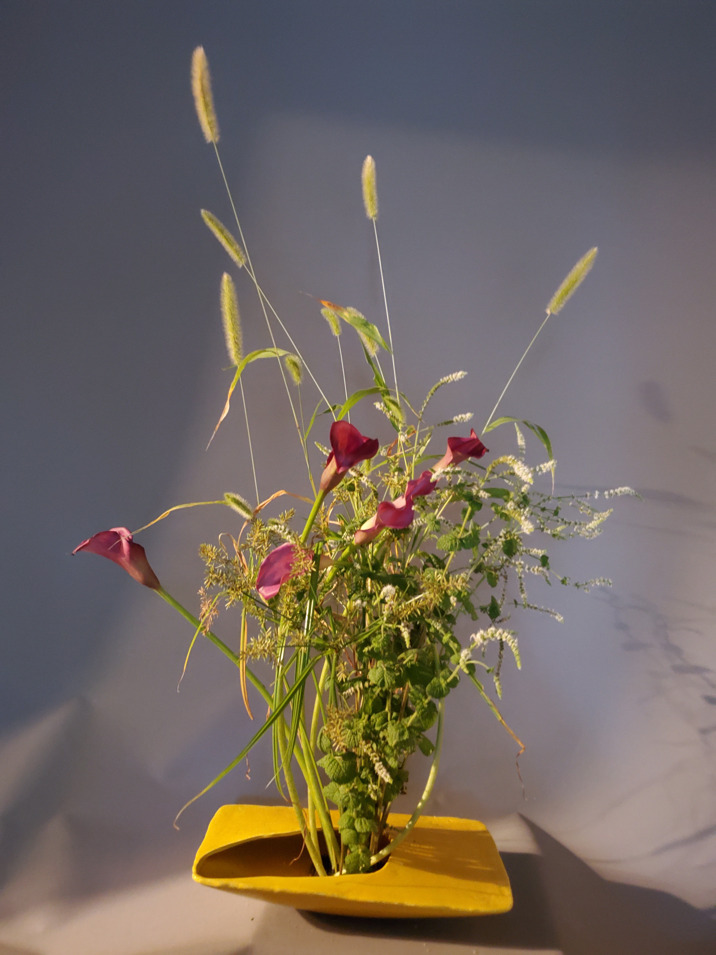 花の教室 花綴り 草月流いけばな 赤坂ドイツ文化会館教室 | いけばな草月流