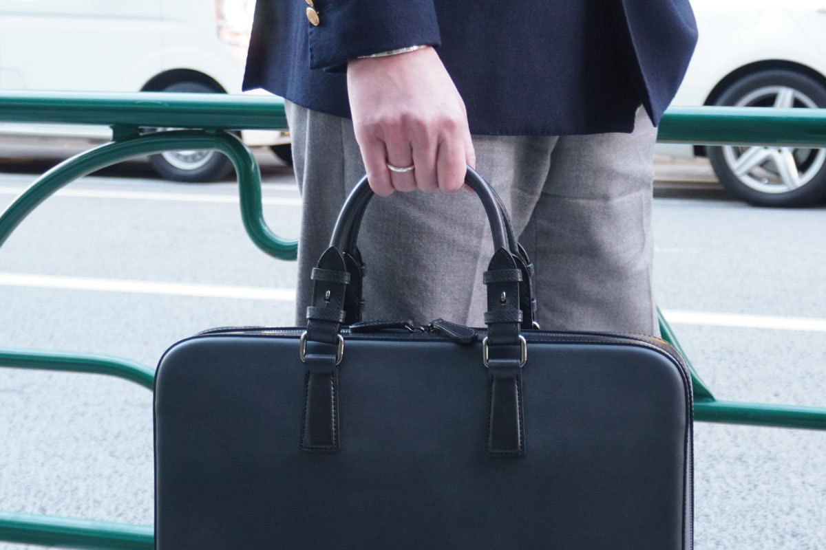 馬具屋がつくる至極のビジネスバッグ｜イノベーションにnewモデル登場