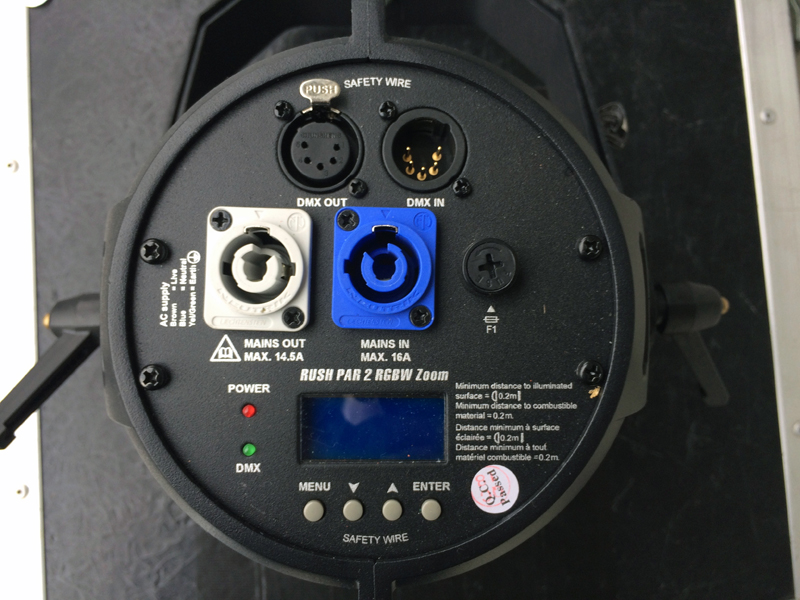 RUSH PAR2 Zoom / LEDパーライト | 浜松でレンタルする音響機材