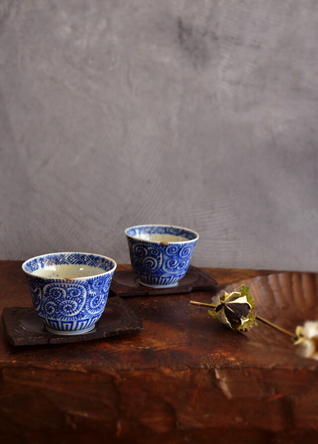 染付蛸唐草煎茶茶碗 酒器 2客セット 金継 Antique Sam's Collection