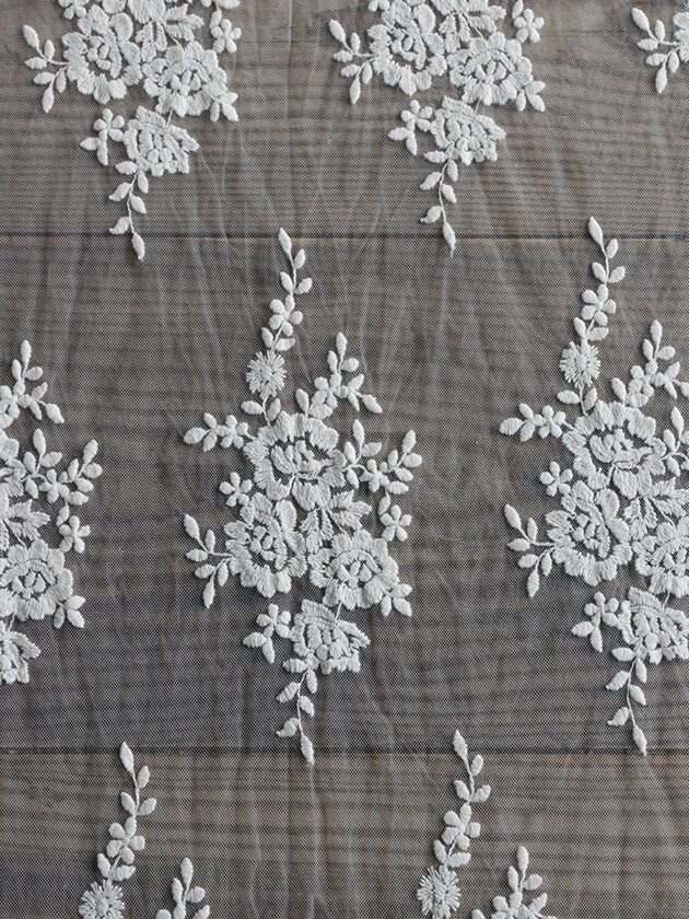 Chez moiテーブルランナーProvenzaオフホワイト サラグレース