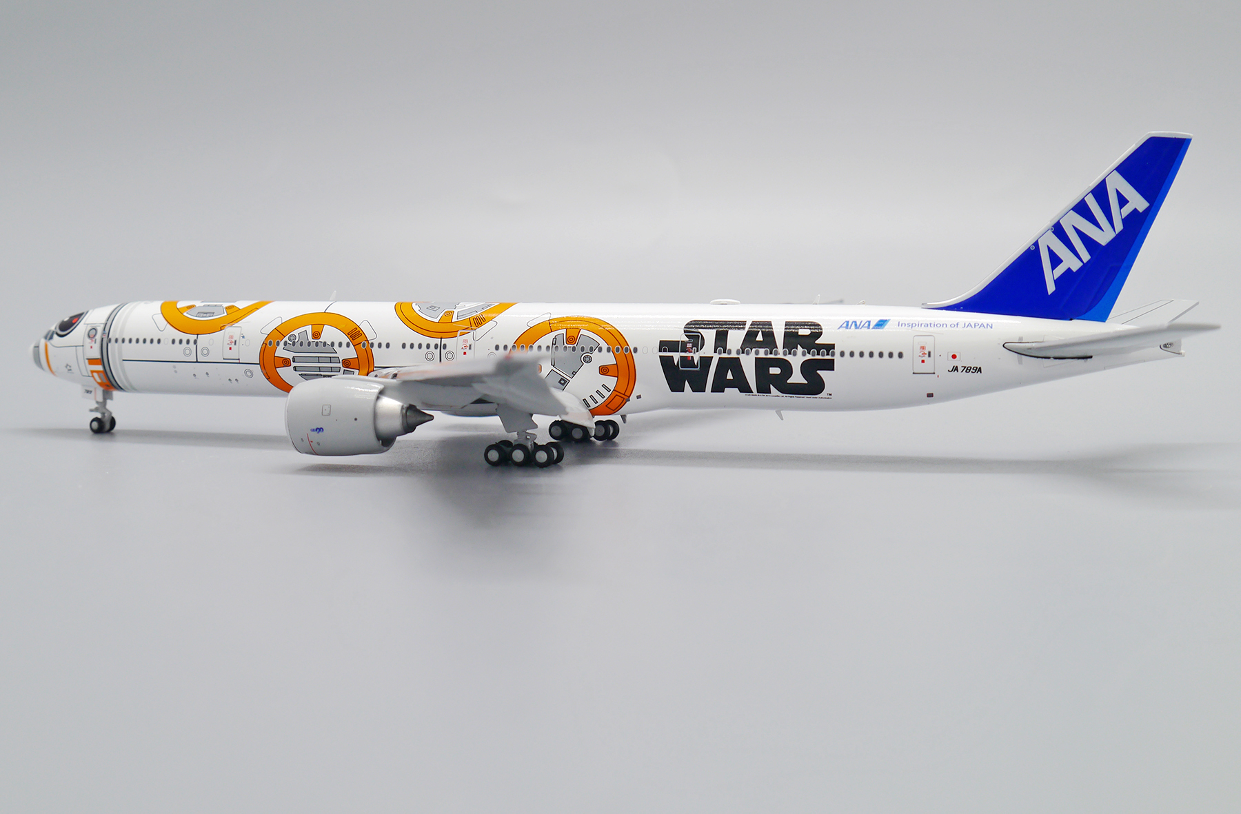 ScaleModelStore.com :: JC Wings 1:400 - EW4773005A - ANA All