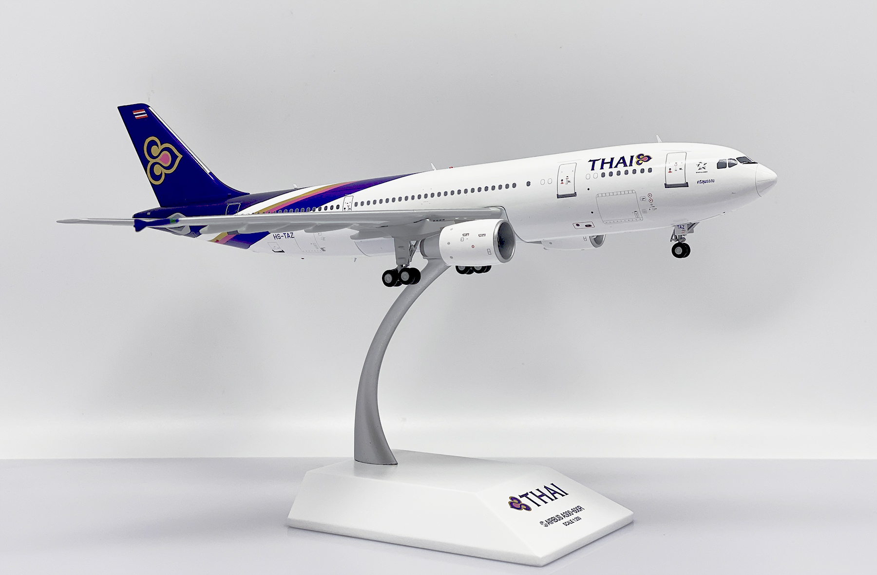 ScaleModelStore.com :: JC Wings 1:200 - XX20216 - Thai Airways